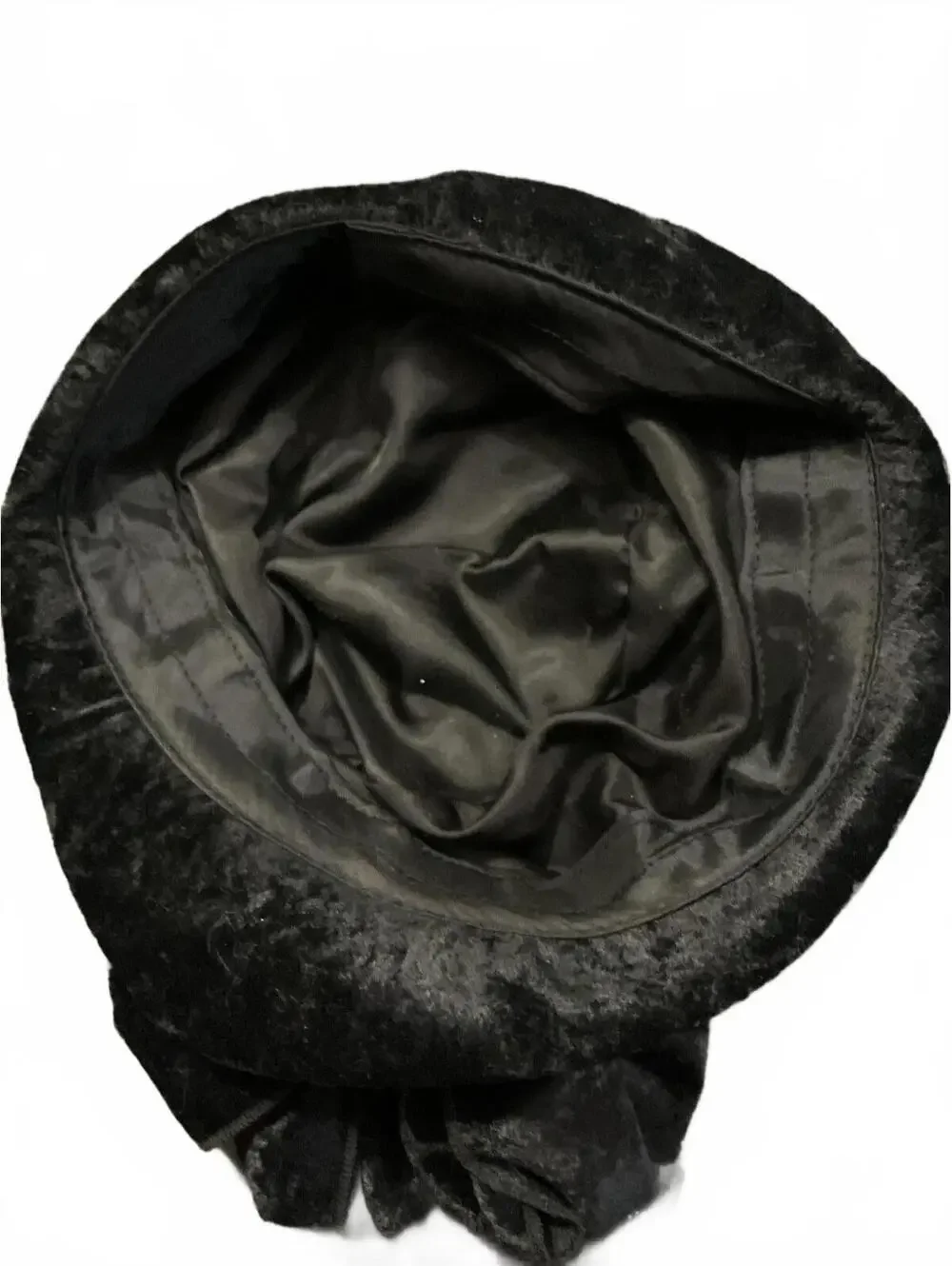 Vintage Elegant Black Velvet Women's Hat with Bow Accent